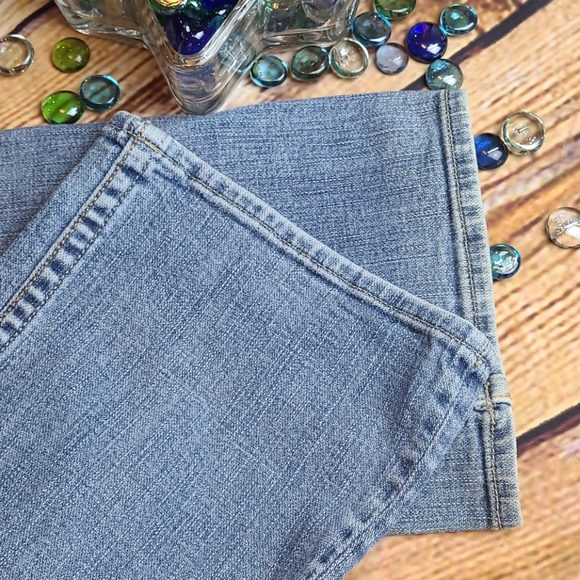 INC PETITE BOOTLEG STRETCH JEANS - Picture 8 of 11